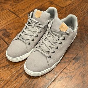 Men’s Grey Tom’s Trvl Lite Sneaker, size 11.5